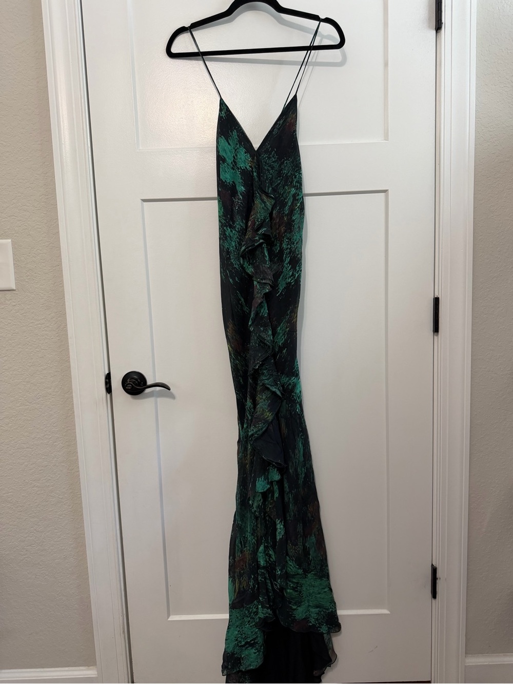 Haute Hippie NWT 100% Silk Emerald Abstract Ruffle Maxi Dress Gown - Picture 2 of 11